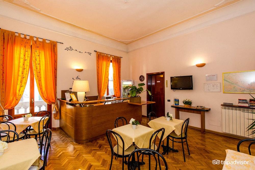 Hotel Leopolda Флоренция Екстериор снимка